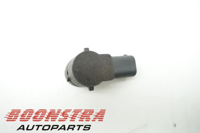 PDC Sensor van een Citroën DS5 (KD/KF) 2.0 HDiF 160 16V 2013