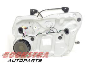Gebruikte Raammechaniek 4Deurs rechts-voor Volkswagen Touran (1T3) 1.2 TSI Prijs € 24,95 Margeregeling aangeboden door Boonstra Autoparts