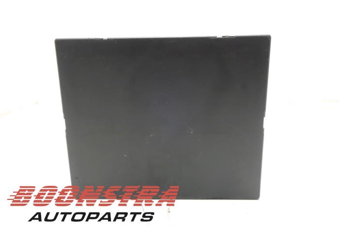 Computer Body Control van een Audi A8 (D4) 4.2 TDI V8 32V Quattro 2010