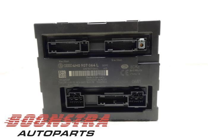 Computer Body Control van een Audi A8 (D4) 4.2 TDI V8 32V Quattro 2010