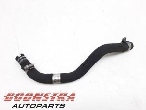 Gebruikte Oliedruk Leiding Ferrari California 4.3 V8 32V Prijs € 49,00 Margeregeling aangeboden door Boonstra Autoparts