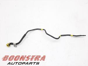 Gebruikte Brandstofleiding Ferrari California 4.3 V8 32V Prijs € 49,00 Margeregeling aangeboden door Boonstra Autoparts