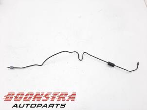 Gebruikte Leiding (diversen) Ferrari California 4.3 V8 32V Prijs € 49,00 Margeregeling aangeboden door Boonstra Autoparts