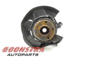 Gebruikte Fusee rechts-achter BMW 3 serie Touring (F31) 330d 3.0 24V Prijs € 37,46 Margeregeling aangeboden door Boonstra Autoparts