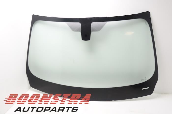 Boonstra Autoparts - Used Frontscreen for partsToyota Auris