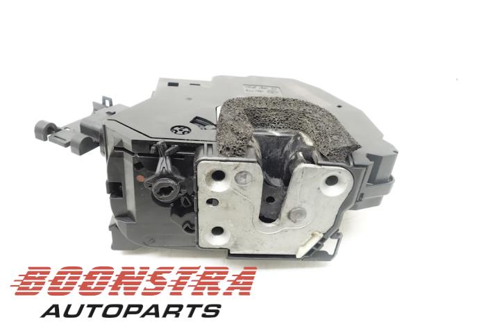Boonstra Autoparts Used Sliding Door Lock Mechanism Right For