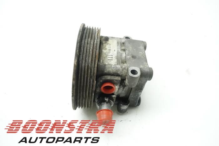 Gebruikte Pomp Servo Maserati Spyder 4.2 V8 32V Prijs € 189,00 Margeregeling aangeboden door Boonstra Autoparts