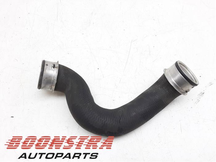 Gebruikte Intercooler Slang Porsche 911 (997) 3.8 24V Carrera 4S Prijs € 24,95 Margeregeling aangeboden door Boonstra Autoparts