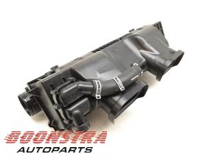 Gebruikte Luchtfilterhuis Porsche 911 (991) 3.8 24V Turbo S Prijs € 249,95 Margeregeling aangeboden door Boonstra Autoparts