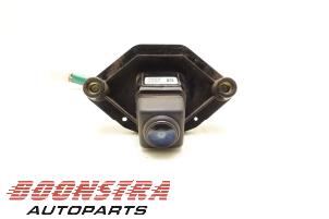 Gebruikte Achteruitrij Camera Nissan Qashqai (J11) 1.2 DIG-T 16V Prijs € 111,75 Margeregeling aangeboden door Boonstra Autoparts
