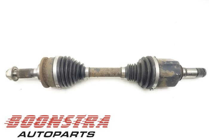 Gebruikte Aandrijfas links-voor Ford Ranger 2.2 TDCi 16V 150 Prijs € 114,95 Margeregeling aangeboden door Boonstra Autoparts