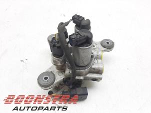 Gebruikte Kleppenblok hydraulisch Porsche 911 (991) 3.8 24V Turbo S Prijs € 399,00 Margeregeling aangeboden door Boonstra Autoparts