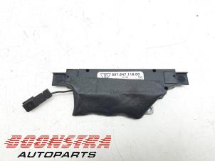 Gebruikte Antenne Versterker Porsche 911 (997) 3.8 24V Carrera 4S Prijs € 49,00 Margeregeling aangeboden door Boonstra Autoparts