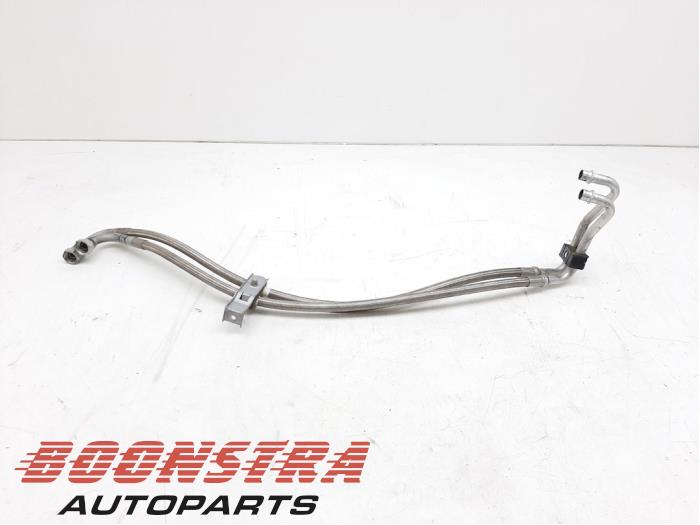 Gebruikte Oliedruk Leiding Ferrari 458 Spider 4.5 V8 32V DCT Prijs € 199,00 Margeregeling aangeboden door Boonstra Autoparts