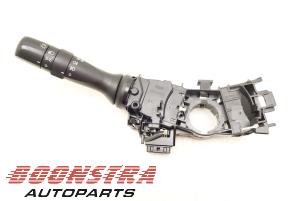 Gebruikte Licht Schakelaar Toyota Auris (E15) 1.8 16V HSD Full Hybrid Prijs € 24,95 Margeregeling aangeboden door Boonstra Autoparts