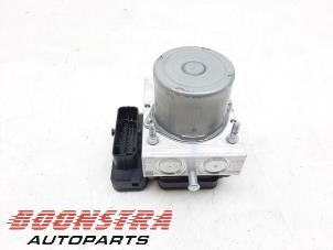 Gebruikte ABS Pomp Tesla Model 3 Standard RWD Plus 60 kWh Prijs € 99,95 Margeregeling aangeboden door Boonstra Autoparts