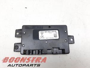 Gebruikte Antenne Porsche 911 (997) 3.8 24V Carrera 4S Prijs € 69,00 Margeregeling aangeboden door Boonstra Autoparts