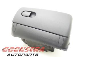 Gebruikte Dashboardkastje Mini Mini (F55) 1.5 12V Cooper Prijs € 36,75 Margeregeling aangeboden door Boonstra Autoparts
