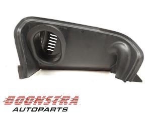 Gebruikte Luchtgeleider Ferrari 458 Spider 4.5 V8 32V DCT Prijs € 29,95 Margeregeling aangeboden door Boonstra Autoparts