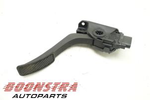 Gebruikte Gaspedaal Ford Fiesta 6 (JA8) 1.0 Ti-VCT 12V 65 Prijs € 24,95 Margeregeling aangeboden door Boonstra Autoparts