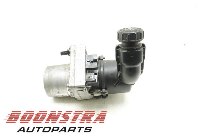 Stuurbekrachtiging Pomp van een Peugeot 508 (8D) 1.6 THP 16V 2012