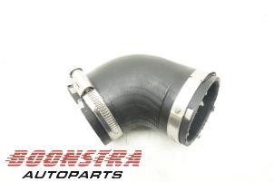 Gebruikte Intercooler Slang Volkswagen Transporter T6 2.0 TDI 150 Prijs € 30,19 Inclusief btw aangeboden door Boonstra Autoparts