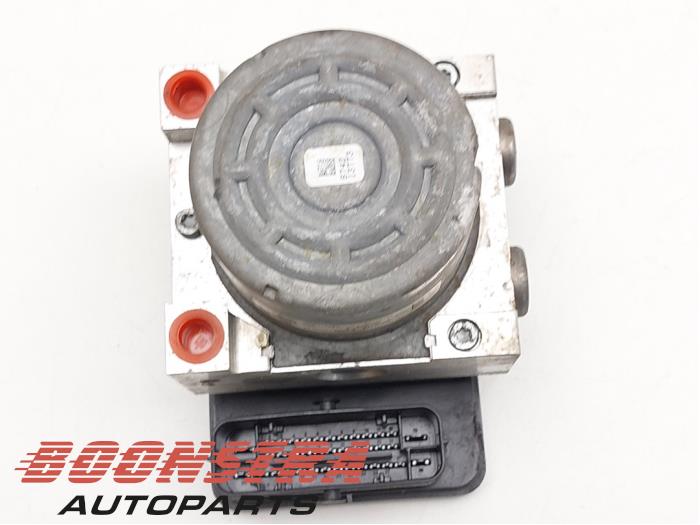 Gebruikte ABS Pomp Renault Trafic (1FL/2FL/3FL/4FL) 1.6 dCi 145 Twin Turbo Prijs € 169,34 Inclusief btw aangeboden door Boonstra Autoparts