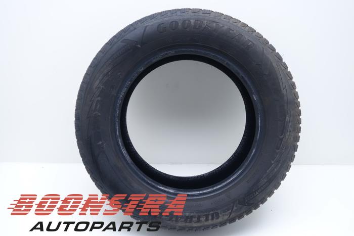 GOODYEAR 195/65 R15 95T (Winter tyre)