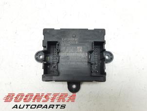 Gebruikte Deur module Landrover Range Rover Evoque (LVJ/LVS) 2.0 D 180 16V Coupe Prijs € 24,95 Margeregeling aangeboden door Boonstra Autoparts