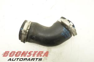 Gebruikte Intercooler Slang Skoda Superb Combi (3TAC/TAF) 1.6 TDI Prijs € 24,95 Margeregeling aangeboden door Boonstra Autoparts