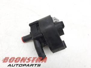 Gebruikte Waterpomp Tesla Model S 70 Prijs € 74,25 Margeregeling aangeboden door Boonstra Autoparts