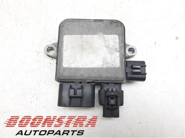 Gebruikte Koeling Module Tesla Model S 70 Prijs € 29,95 Margeregeling aangeboden door Boonstra Autoparts