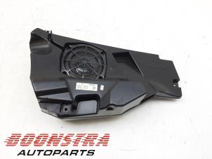 Gebruikte Subwoofer Audi TT (8J3) 2.0 TFSI 16V TTS Quattro Prijs € 66,75 Margeregeling aangeboden door Boonstra Autoparts