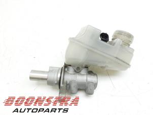 Gebruikte Hoofdremcilinder Ferrari California 4.3 V8 32V Prijs € 99,95 Margeregeling aangeboden door Boonstra Autoparts