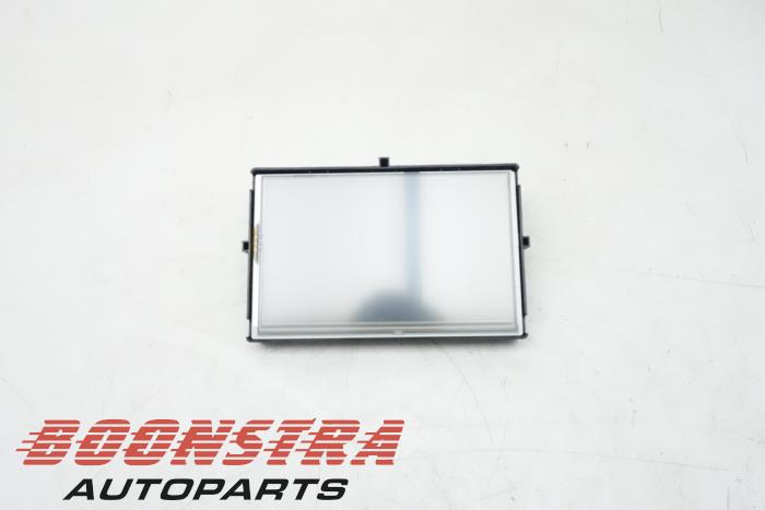Gebruikte Display Interieur Renault Clio IV (5R) 1.5 Energy dCi 90 FAP Prijs € 111,75 Margeregeling aangeboden door Boonstra Autoparts