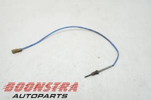 Gebruikte Uitlaat temperatuursensor Renault Clio IV Estate/Grandtour (7R) 1.5 Energy dCi 90 FAP Prijs € 24,95 Margeregeling aangeboden door Boonstra Autoparts