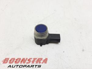 Gebruikte Sensor PDC Ford Focus 3 Wagon 1.0 Ti-VCT EcoBoost 12V 125 Prijs € 24,95 Margeregeling aangeboden door Boonstra Autoparts