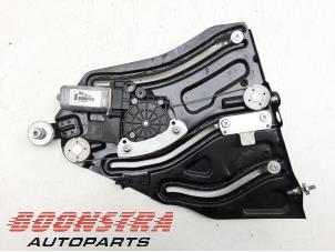 Gebruikte Ruitmechaniek 2Deurs rechts-achter Ferrari California 4.3 V8 32V Prijs € 199,95 Margeregeling aangeboden door Boonstra Autoparts