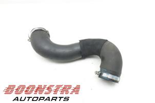 Gebruikte Intercooler Buis Peugeot RCZ (4J) 2.0 HDi 16V FAP Prijs € 24,95 Margeregeling aangeboden door Boonstra Autoparts