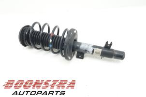 Gebruikte Mac Phersonpoot links-voor Citroen C4 Cactus (0B/0P) 1.2 PureTech 82 12V Prijs € 24,95 Margeregeling aangeboden door Boonstra Autoparts