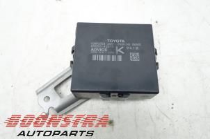 Gebruikte Handrem Computer Toyota RAV4 (A5) 2.5 Hybrid 16V Prijs € 56,21 Margeregeling aangeboden door Boonstra Autoparts