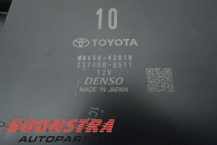 Computer Kachel van een Toyota RAV4 (A5) 2.5 Hybrid 16V 2019