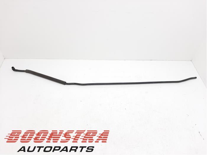 Gebruikte Leiding (diversen) BMW i8 (I12) 1.5 TwinPower Turbo Prijs € 24,95 Margeregeling aangeboden door Boonstra Autoparts