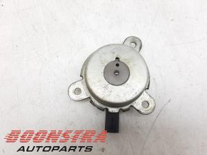 Gebruikte Nokkenas Sensor Ford Fiesta 6 (JA8) 1.0 Ti-VCT 12V 65 Prijs € 24,95 Margeregeling aangeboden door Boonstra Autoparts