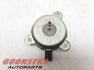 Gebruikte Nokkenas Sensor Ford Fiesta 6 (JA8) 1.0 Ti-VCT 12V 65 Prijs € 24,95 Margeregeling aangeboden door Boonstra Autoparts