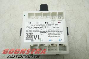 Gebruikte Deur module Mercedes C (W205) C-350 e 2.0 16V Prijs € 29,95 Margeregeling aangeboden door Boonstra Autoparts