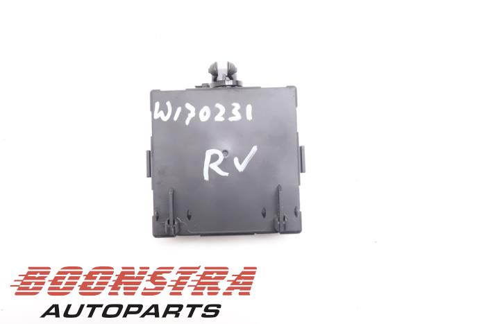 Gebruikte Module Centrale Deurvergrendeling Mercedes C (W204) 2.2 C-220 CDI 16V BlueEFFICIENCY Prijs € 24,95 Margeregeling aangeboden door Boonstra Autoparts