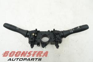 Gebruikte Combischakelaar Stuurkolom Nissan Micra (K14) 1.0 12V Prijs € 49,00 Margeregeling aangeboden door Boonstra Autoparts