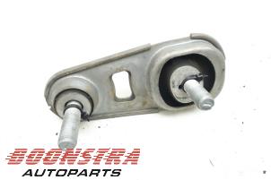 Gebruikte Motorsteun Renault Scénic IV (RFAJ) 1.3 TCE 140 16V Prijs € 24,95 Margeregeling aangeboden door Boonstra Autoparts