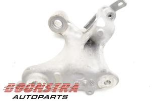 Gebruikte Motorsteun Renault Scénic IV (RFAJ) 1.3 TCE 115 16V Prijs € 29,95 Margeregeling aangeboden door Boonstra Autoparts